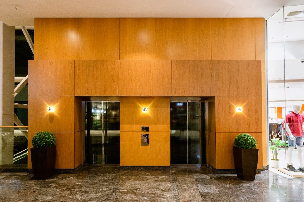 Elevator Lobby before renovation
